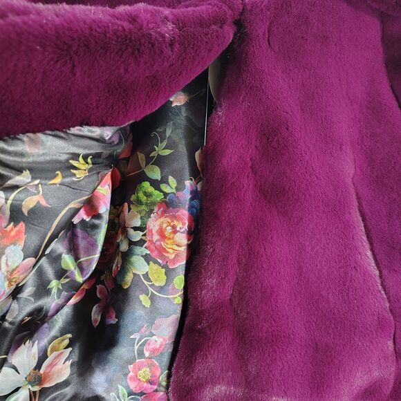 Womens Faux Fur Jacket L Magenta Plush Glam Mob Wife Y2K Cropped Statement Coat - Picture 3 of 9